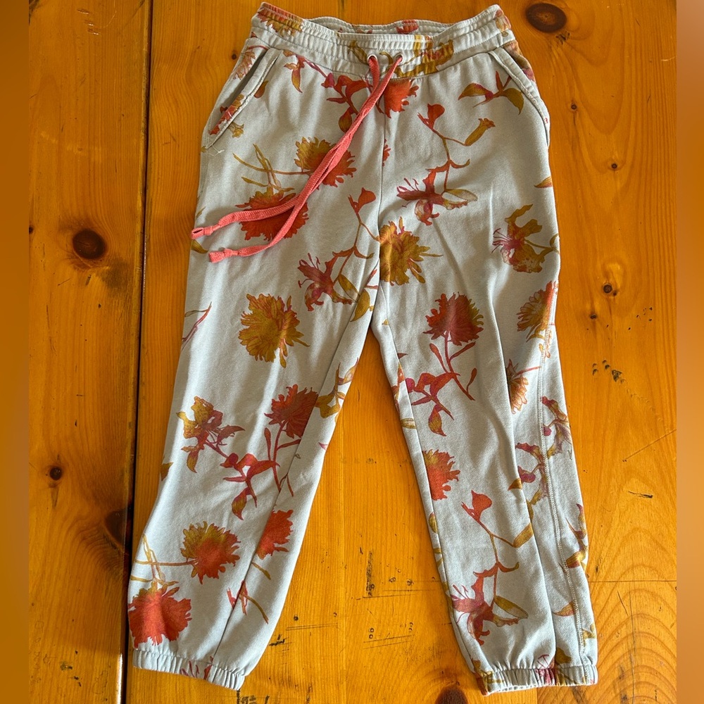 Anthropologie Daily Practice fall sweatpants size medium